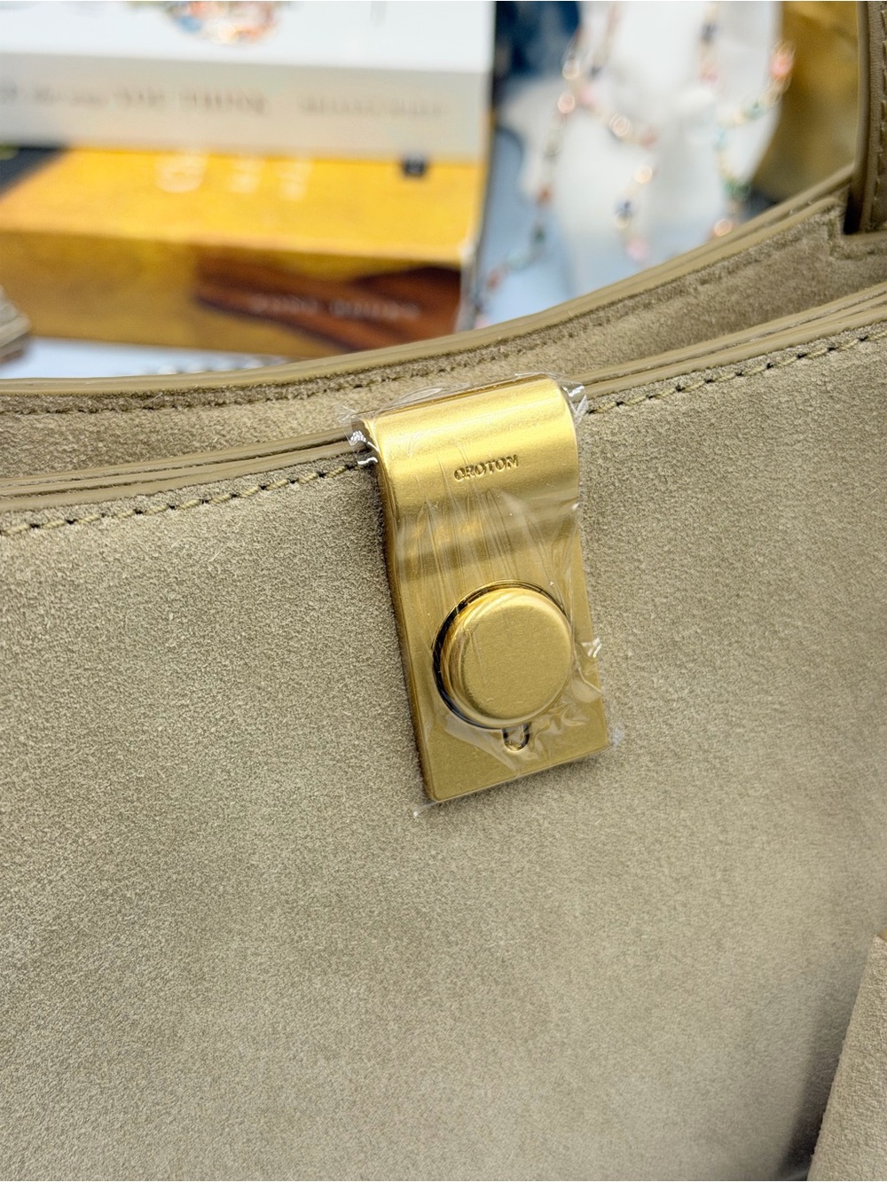 🆕 OROTON 🧿 NWT Mille Suede Baguette, Caper Light Tan - Picture 10 of 16